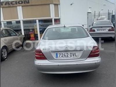 Usado Mercedes S320 197 CV (144 kW) 2001 Gris / plata Berlina