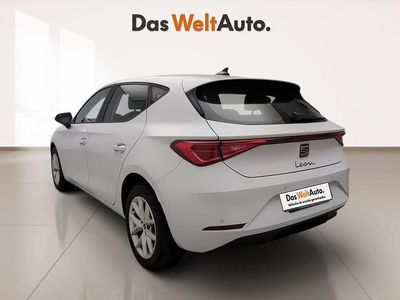 Blanco Usado 2024 Seat Leon Style | 19.900 € (Precio justo)