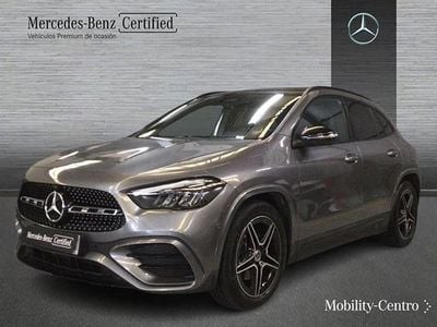 Usado Mercedes GLA200 AMG line 150 CV (110 kW) 2024 Mountaingrau  met. SUV