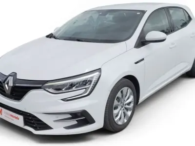 Usado Renault Mégane II Life 116 CV (85 kW) 2021 Blanco Berlina
