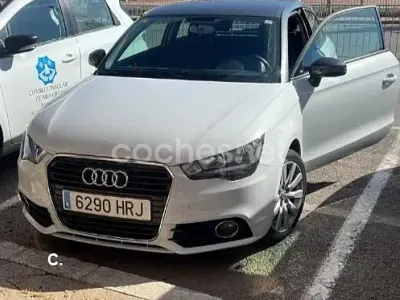 Usado Audi A1 86 CV (63 kW) 2015 Blanco Utilitario