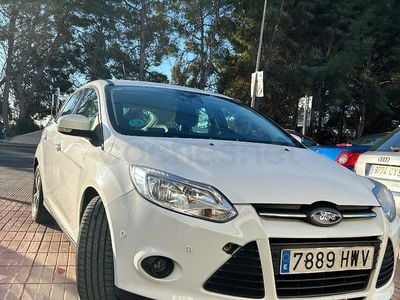 Usado Ford Focus 125 CV (91 kW) 2014 Blanco Berlina