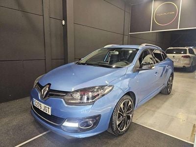 Azul Usado 2015 Renault Mégane GrandTour Bose Edition Familiar | 7800 €
