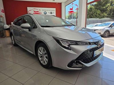 Usado Toyota Corolla Active 140 CV (102 kW) 2023 Gris Familiar