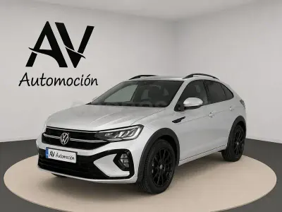 Usado VW Taigo R-line 115 CV (84 kW) 2024 Gris / plata SUV