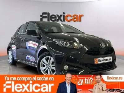 Usado Toyota Yaris Edition 125 CV (91 kW) 2022 Negro Utilitario