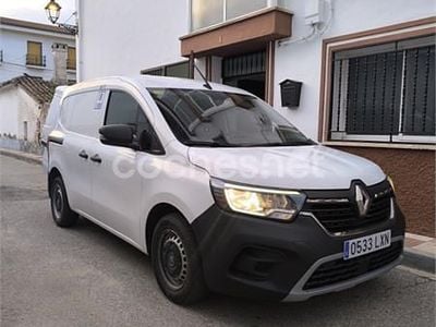 Usado Renault Kangoo 75 CV (55 kW) 2022 Blanco Monovolumen