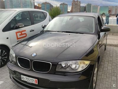 Begagnad BMW 118 143 HK (105 kW) 2009 Svart Halvkombi