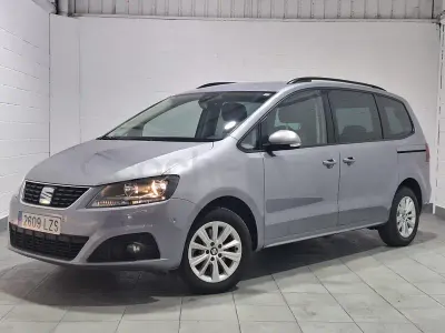 Usado Seat Alhambra Style 150 CV (110 kW) 2022 Gris / plata Monovolumen
