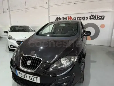 Usado Seat Altea Reference 105 CV (77 kW) 2010 Negro Monovolumen