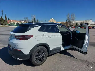 Usado Opel Grandland X Design Edition 130 CV (95 kW) 2019 Blanco SUV