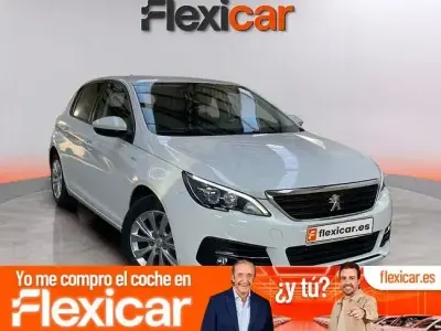 Usado Peugeot 308 Style 110 CV (80 kW) 2019 Blanco Berlina