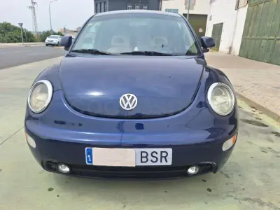 Usado VW New Beetle 115 CV (84 kW) 2002 Azul Utilitario