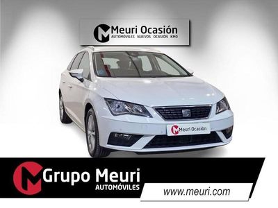 Usado Seat Leon Style 130 CV (95 kW) 2020 Blanco Familiar