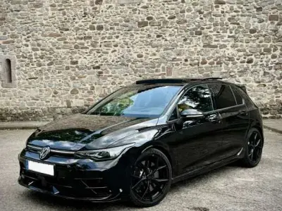 Usado VW Golf VIII Black Edition 333 CV (244 kW) 2025 Negro Utilitario