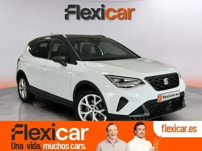Usado Seat Arona FR 150 CV (110 kW) 2023 Blanco SUV