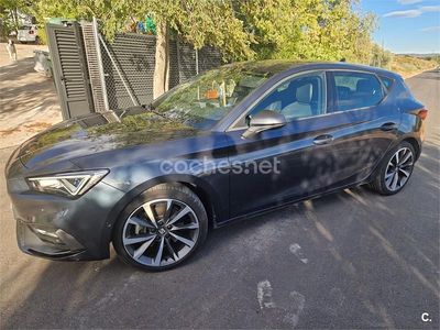 Usado Seat Leon FR 150 CV (110 kW) 2021 Azul Berlina