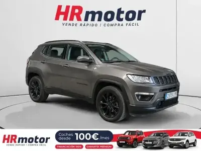 Usado Jeep Compass Night Eagle 130 CV (95 kW) 2021 Gris SUV