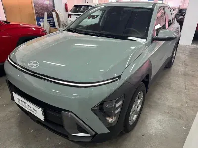 Usado Hyundai Kona 120 CV (88 kW) 2023 Verde SUV