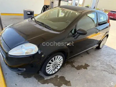 Usado Fiat Grande Punto Racing 95 CV (69 kW) 2007 Negro Utilitario