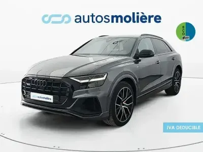 Usado Audi Q8 Ambiente 286 CV (210 kW) 2022 Gris SUV