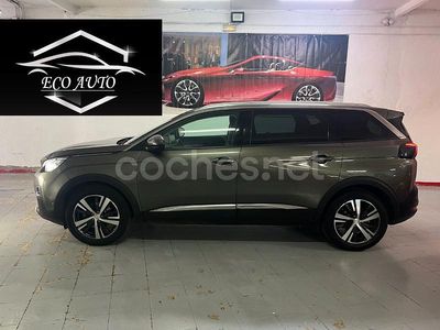 Verde Usado 2019 Peugeot 5008 Allure SUV | 19.999 € (Precio justo)