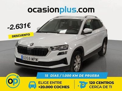 Usado Skoda Karoq Selection 115 CV (84 kW) 2024 Blanco SUV