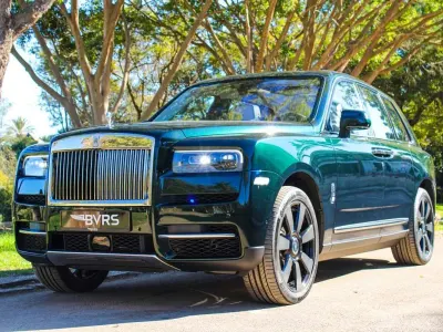 Usado Rolls Royce Cullinan 571 CV (419 kW) 2021 Verde SUV