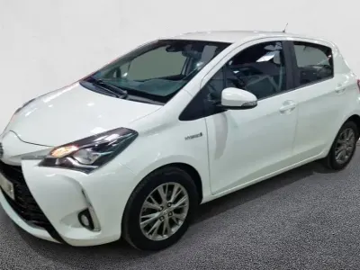 Usado Toyota Yaris Hybrid Active 116 CV (85 kW) 2020