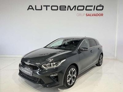 Usado Kia Ceed 101 CV (74 kW) 2018 Gris Utilitario