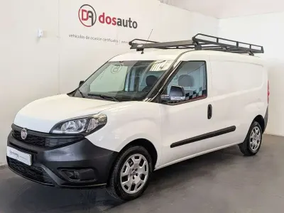 Usado Fiat Doblò 120 CV (88 kW) 2021 Blanco Monovolumen