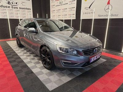 Usado Volvo V60 Summum 231 CV (169 kW) 2017 Gris / plata Familiar