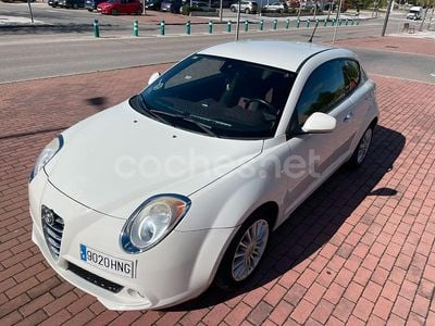 Blanco Usado 2013 Alfa Romeo MiTo Distinctive Utilitario | 3999 € (Precio justo)
