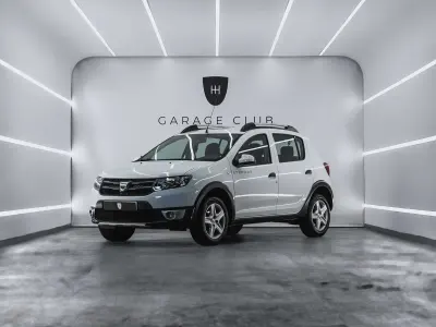 Usado Dacia Sandero Stepway 90 CV (66 kW) 2015 Blanco Berlina