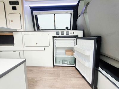 Blanco Usado 2014 VW Caravelle Comfortline Monovolumen | 33.000 €