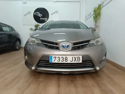 Usado Toyota Auris Hybrid