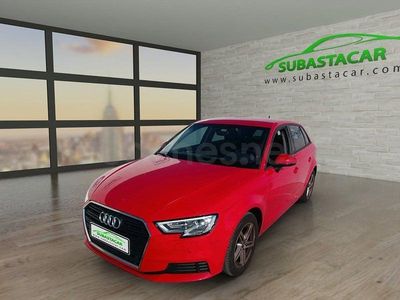 Usado Audi A3 116 CV (85 kW) 2020 Rojo Berlina