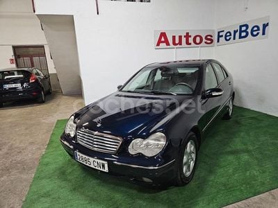 Azul Usado 2004 Mercedes C200 Elegance Berlina | 7400 € (Precio justo)