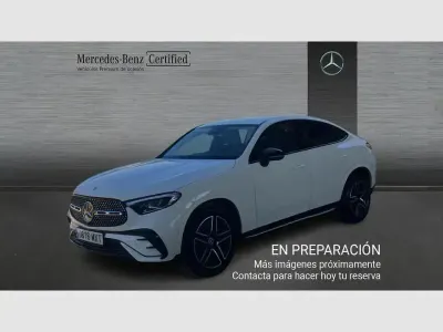 Usado Mercedes GLC200 AMG line 204 CV (150 kW) 2025 Blanco polar  pintura unicolor SUV