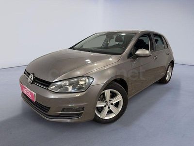 Usado VW Golf VII Advance 110 CV (80 kW) 2015 Marrón Utilitario