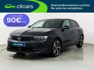 Usado Opel Astra Edition 110 CV (80 kW) 2024 Negro Utilitario