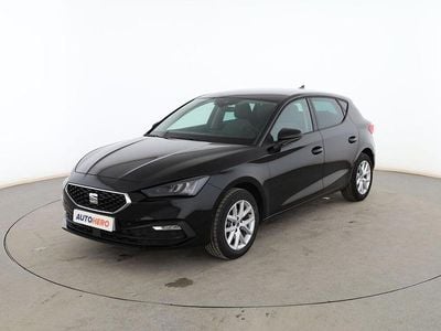 Usado Seat Leon Style 131 CV (96 kW) 2022 Negro Utilitario