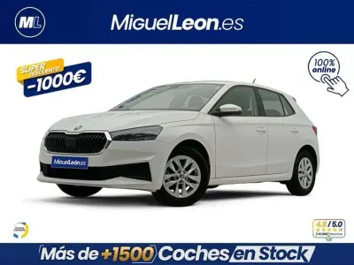 Usado Skoda Fabia Essence 95 CV (69 kW) 2025 Blanco Utilitario