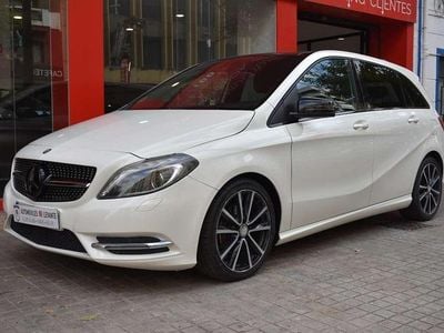 Blanco Usado 2014 Mercedes B180 Urban Monovolumen | 12.990 € (Precio justo)