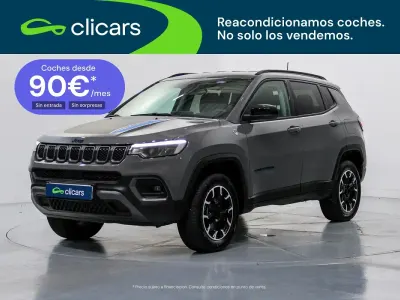 Usado Jeep Compass Trailhawk 240 CV (176 kW) 2024 Gris / plata SUV
