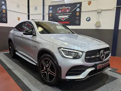 Usado Mercedes GLC300e 306 CV (225 kW) 2022 Gris / plata SUV