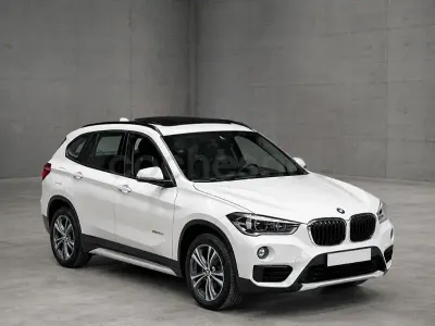 Usado BMW X1 Comfort Edition 190 CV (139 kW) 2016 Blanco SUV