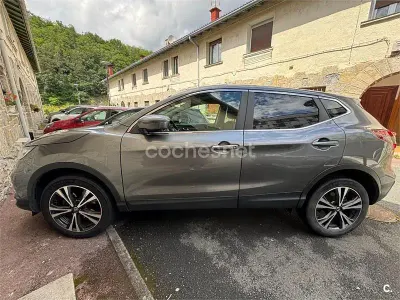 Usado Nissan Qashqai N-Connecta 163 CV (119 kW) 2017 Gris / plata SUV