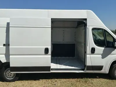 Usado Citroën Jumper 140 CV (102 kW) 2021 Blanco Monovolumen