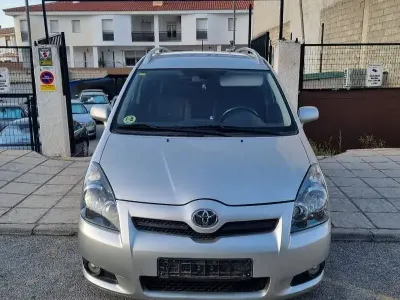 Usado Toyota Corolla Verso Sport 177 CV (130 kW) 2007 Gris / plata Monovolumen